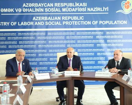 Nazir Azərbaycandakı gizli məşğulluqdan danışdı