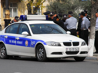 Yol polisinin sürücünün sərxoşluğunu yoxlamaq üsulu - “Ə, bir ho elə...”