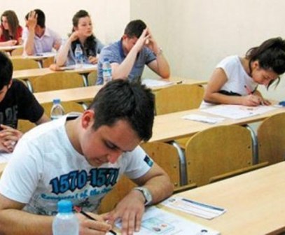 Bakıdakı özəl universitet aşağı qiymətlərlə tələbə axtarışına çıxıb