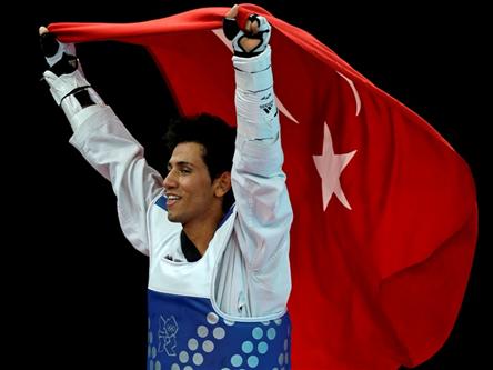 Türkiyəyə qızıl medal qazandıran olimpiyaçı azərbaycanlı çıxdı - Eksklüziv