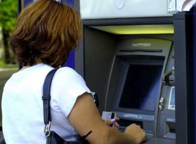 Azərbaycanda hansı banklar 7/24 rejimi ilə işləyir? - Pul köçürmədə problemlər