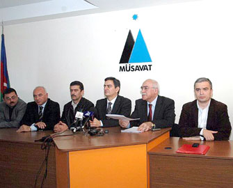 İctimai Palatanın sessiyasında “əsrin müqaviləsi”nin ləğv edilməsi təklif edilib