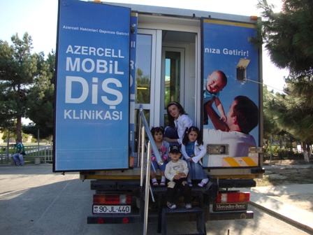 Sağlam gülüş üçün dost yardımı - AKSİYA