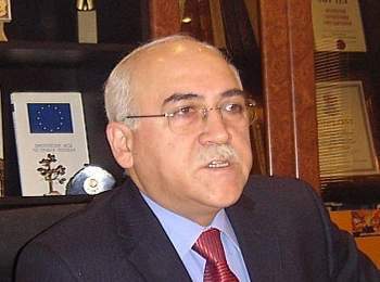 İsa Qəmbər Tiflisə erməni siyasi partiya lideri ilə görüşə gedir 