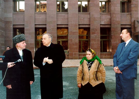 Heydər Əliyevin çoban dostu Xanışın nəvəsinə toy ediblər - FOTO 