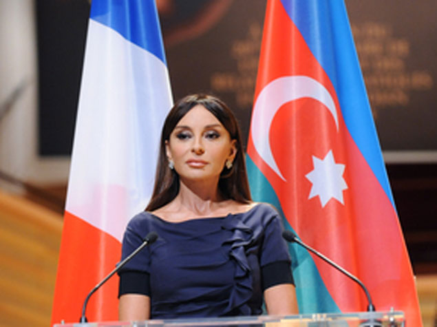 Mehriban Əliyeva: “Münaqişənin həlli Azərbaycan-Fransa gündəliyində mühüm yer tutur”