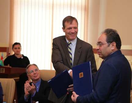 BDU ilə USAİD arasında Memorandum imzalanıb
