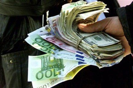 Hər nazirin bir bankı var: Problem say çoxluğundadır, rəqabət yoxluğunda? - ARAŞDIRMA