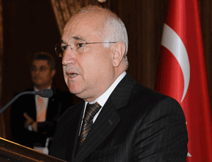 Cəmil Çiçəkin Azərbaycana səfəri başlayıb 