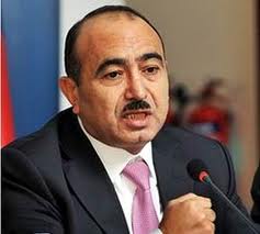 Əli Həsənov: “Bir insanın hüququ başqa birisinin hüququnun başlandığı yerdə bitir”