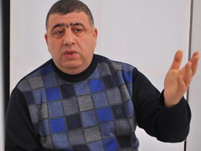 Orxan Fikrətoğlunun “İlk dərs günləri”: “1-ci partadakı uzun hörüklü qıza aldanıb, cəzalandım” - RUBRİKA