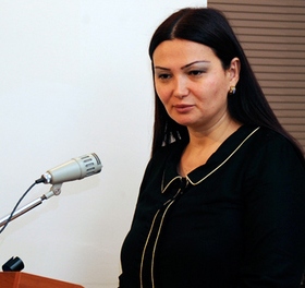 Deputat Milli Məclisdə kimsəsiz uşaqların problemini qabardıb
