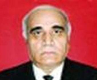 Sabiq rektor yol qəzasına düşüb
