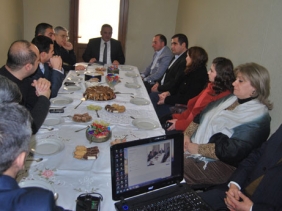 Partiya sədri jurnalistləri bir araya topladı - FOTO