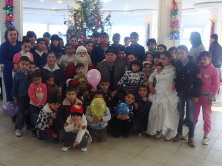 Hadı Rəcəbli Lənkəranda uşaqları sevindirib - FOTO