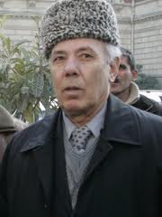 Sabir Rüstəmxanlıdan donos yazan professor VHP-dən qovuldu