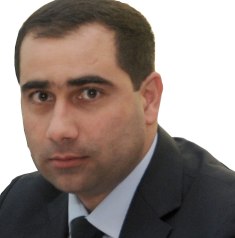 80 yaşlı qəzet: “Bizdə yalnız bazar ertəsi məcburi iş günüdür” - Baş redaktor