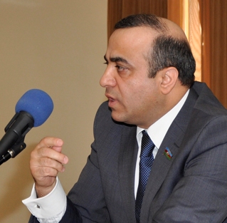 Azay Quliyev hesabat verib