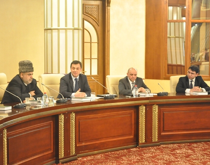 Dini Komitə xütbə vəsaitini təsdiq edib 