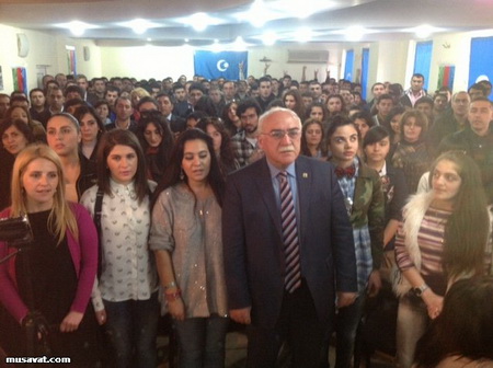 İsa Qəmbər: “Partiyaların bir qismi Rusiya və İranın nəzarətindədir”