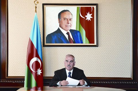Vasif Talıbov televiziya rəhbərini işdən çıxardı