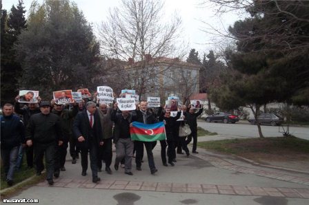 Müxalifət Bakıda flaş-mob keçirdi - FOTOLAR