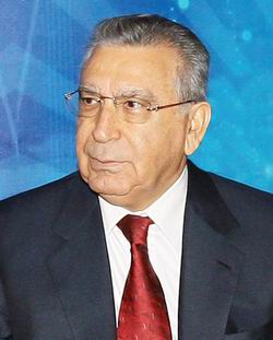 Ramiz Mehdiyev yenidən Şah İsmayıldan yazdı