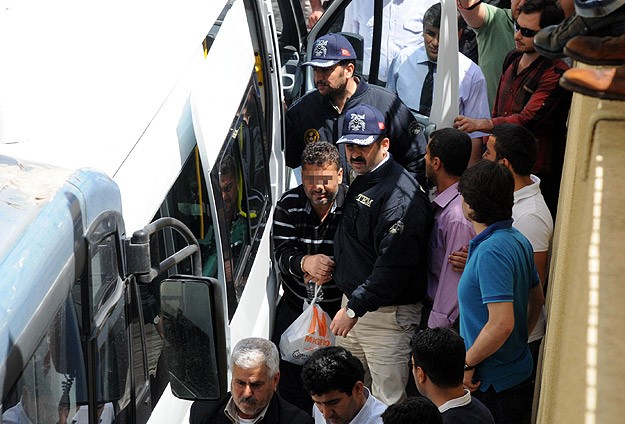 Reyhanlıdakı partlayışla bağlı 8 nəfər barəsində istintaq başladı
