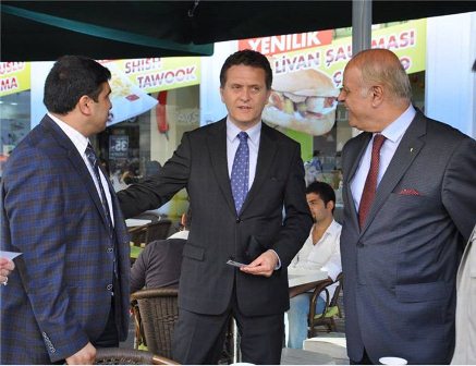 Azərbaycanın keçmiş döyüşçüsü türkiyəli deputatla görüşüb - FOTOLAR