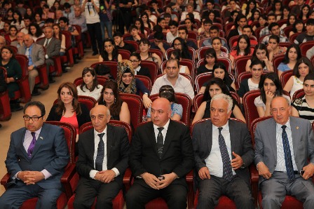 “94 yaşlı universitetdə 95 yaşlı AXC-nin ildönümünü keçirməklə qürur duyuruq” 