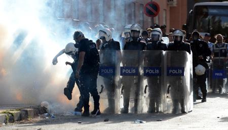 İstanbulda etirazlar dalğası və gərginlik davam edir - FOTOLAR