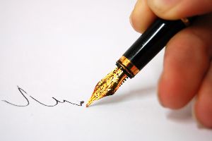 Qəfəsdəki “popuqay”, “qəbirdəki ölü” və nəhayət “jurnalistləri rədd edin” - Şərh 