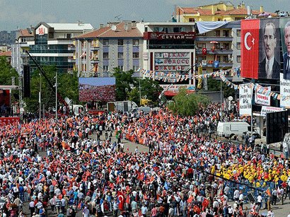 Türkiyədə izdihamlı mitinq keçirilir - FOTO