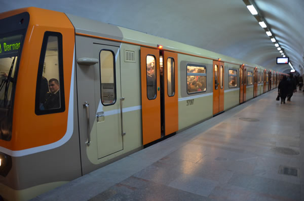 Tağı Əhmədovun Rusiyadan aldığı metro vaqonları istismara yararsız çıxıb, geri qaytarıldı