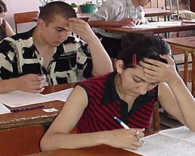 700 bal toplayan abituriyentlərin adları bəlli oldu - Onları siz də tanıyın - SİYAHI