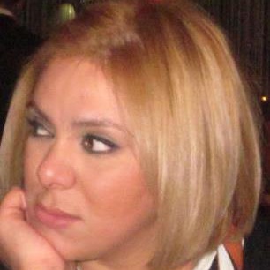 Anamın qara çantası 