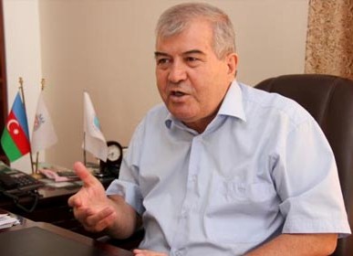 Deputatdan məmurlara İTTİHAM: “Sənin uşağın bu dövlətin çörəyi ilə böyüyürsə, niyə Azərbaycan dilini bilmir!?” 