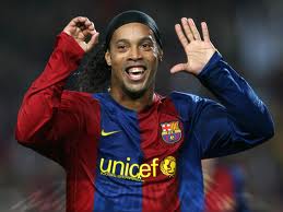 Ronaldinyo “Beşiktaş”a keçidin bir addımlığındadır