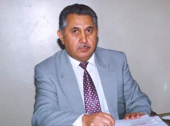 Vahid Əhmədov Hacıbaba Əzimovu təbrik etdi