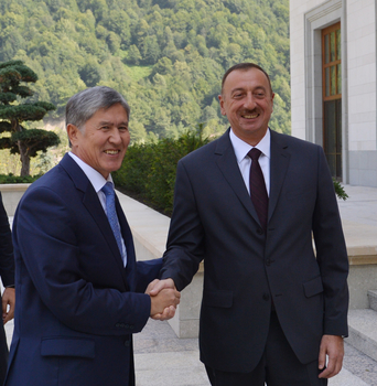  Prezident Qəbələdə Abdulla Gül və Atambayevlə görüşüb