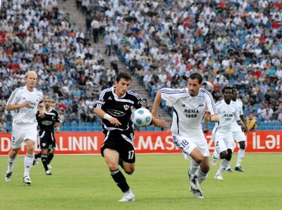“Qarabağ” və “Neftçi”nin şərikli liderliyi