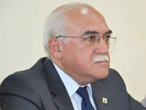 İsa Qəmbər namizədlikdən imtina etdi