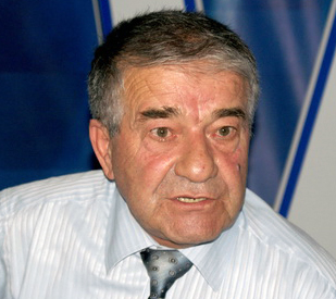 “O yaxşı bilir ki, mən ömrüm boyu halal çörək yemişəm” – Deputatlardan Seyran Səxavətə cavab