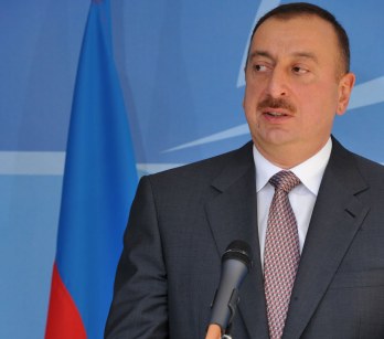 İlham Əliyev öz əmlakı və gəliri barədə MSK-ya arayış təqdim edib