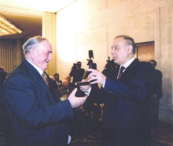 Heydər Əliyevin nadir şəxsiyyət adlandırdığı azərbaycanlı dövlət xadimi - FOTOLAR