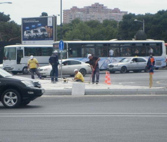 “Gənclik”dəki tunel kompleksinin açılışı oldusa, təmir niyə davam edir? - FOTOLAR