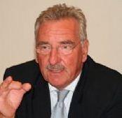 Alman deputatın Azərbaycana gəlişinə qadağa qoyuldu