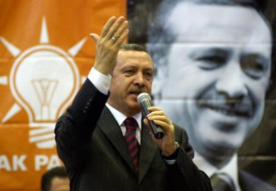 AKP-nin Azərbaycandakı seçkilərlə bağlı mövqeyi: "Düzgün seçim edin!" -  EKSKLÜZİV