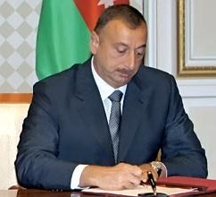  Prezident Fuad Salayevə “Şöhrət” ordeni verdi