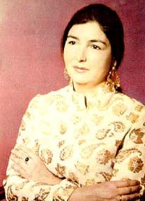Azərbaycan kinosunun ƏCNƏBİ QƏHRƏMANLARI - Göygöz Kosadan qorxmayan Mətanət bacı
